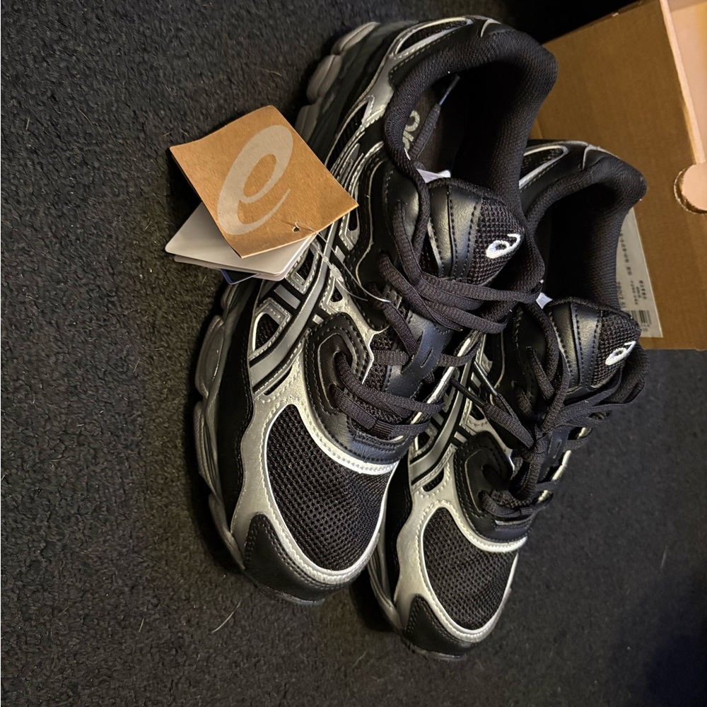 Brand new ASICS Gel NYC men’s 11.5